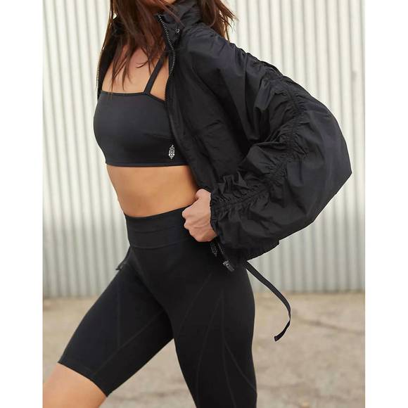 NEW FREE PEOPLE way home packable jacket in black - Picture 2 of 4